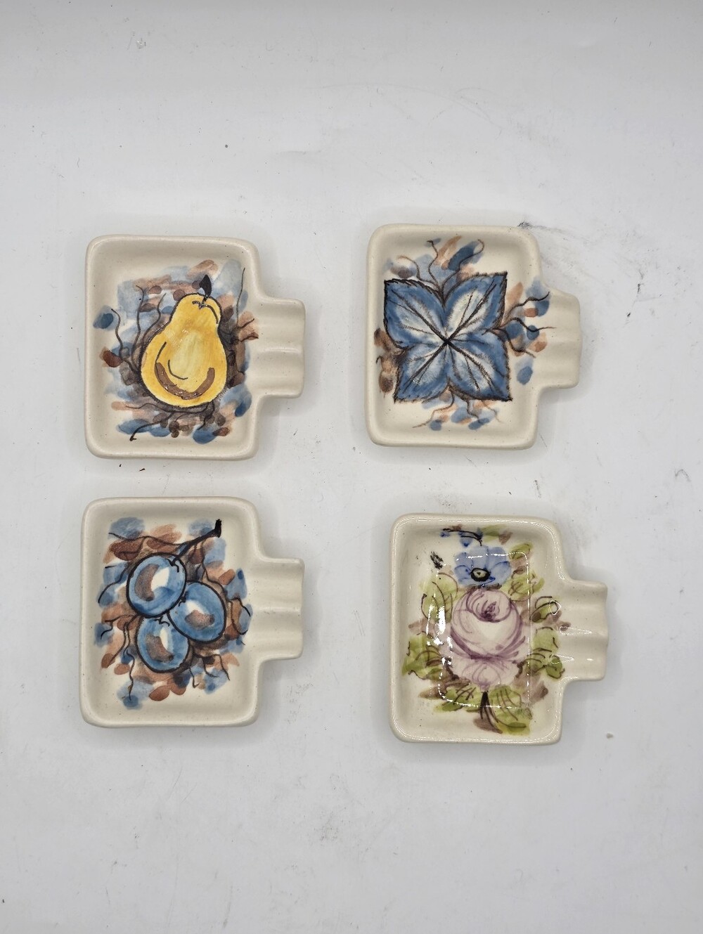 Vintage Pintado A Mano Mexico Hand Painted Ceramic Ashtrays Set 4 Fruit Floral